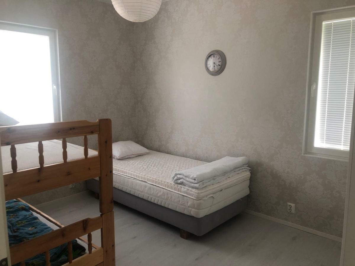 Lomamokki 25 Km Turusta Hotel Masku Kültér fotó